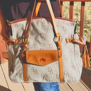 Dooney & Bourke Purse